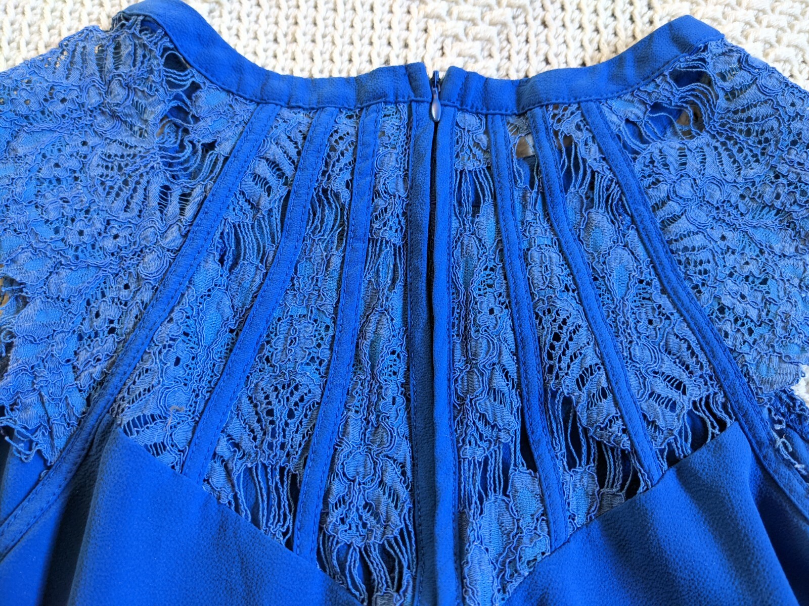 Vintage cutout panel high neck sky blue lace applique elegant retro 50’s shirt S