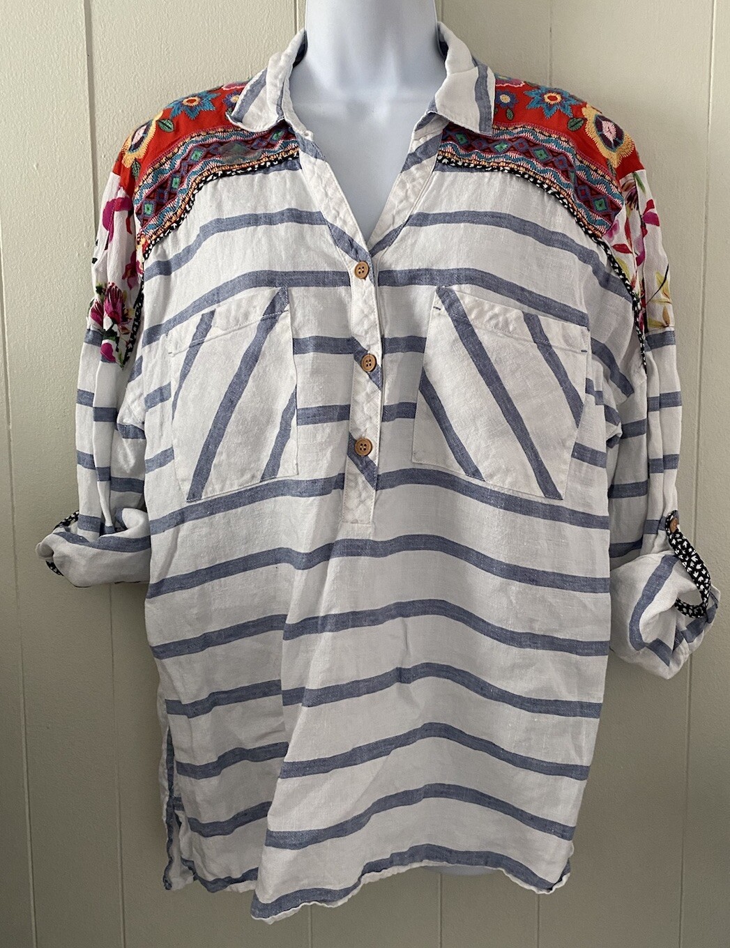 John Mark 100% Linen Striped Top Floral Embroidery Sz Medium EUC