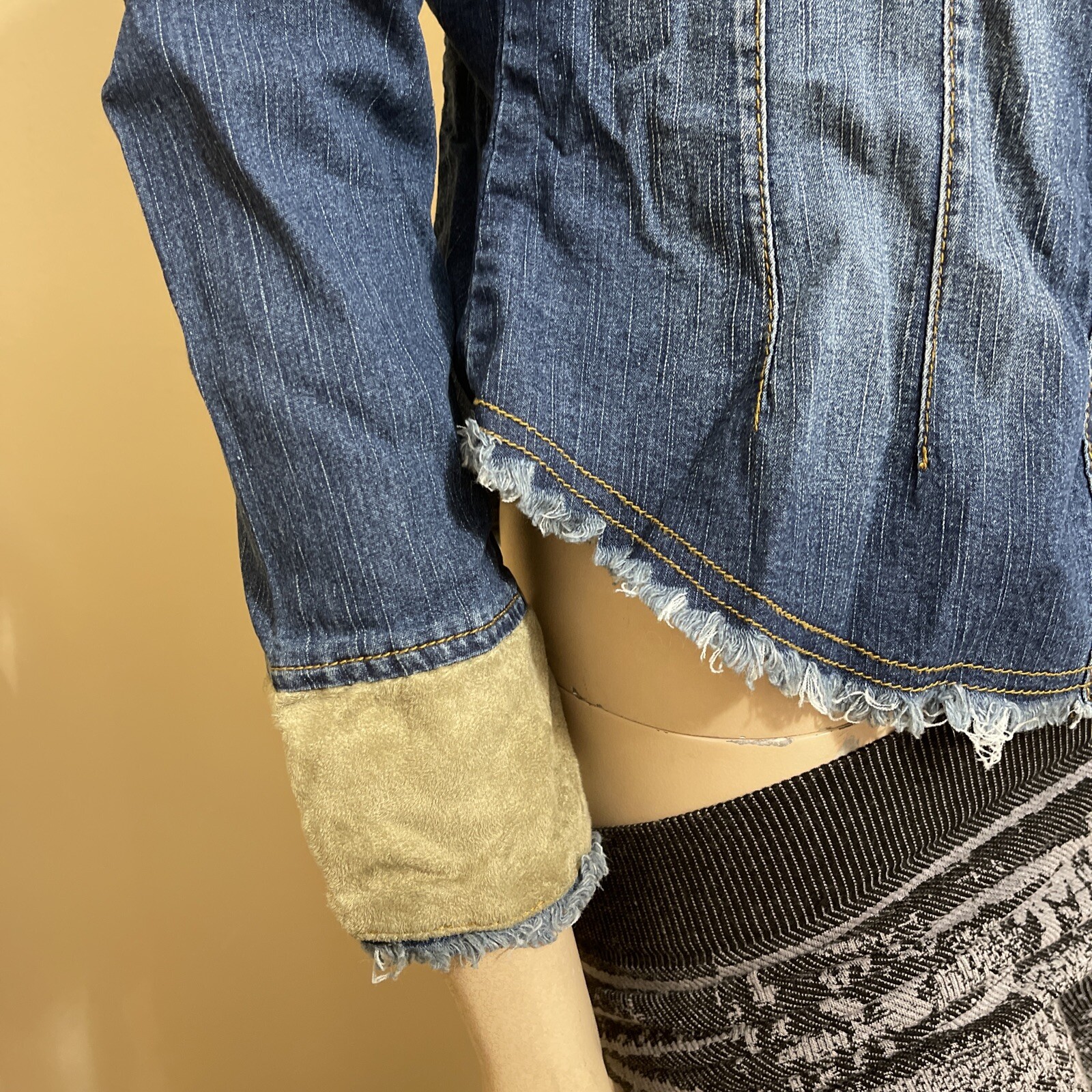 Women’s Blue Denim Cotton Velvet Patch Embroidered Buttons Size S Blouse Top