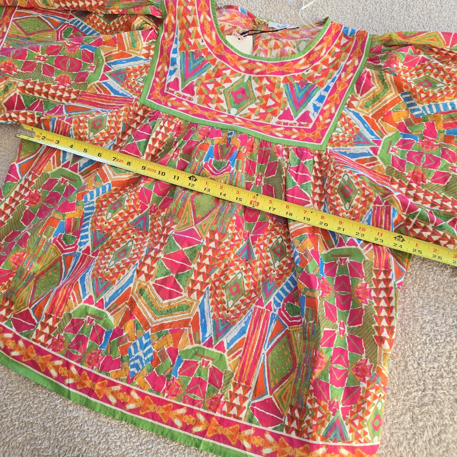 Avara Nadia Multicolor Printed Top Boho-chic Size XL NWT Keyhole Back