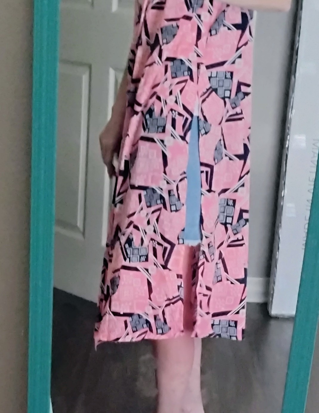 LulaRoe Duster Size M, Open Front, No Pockets, Flowy With High Slit