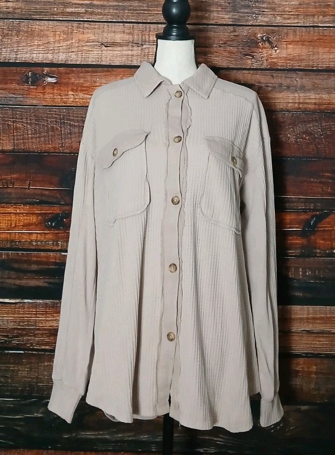 Briggs Top Size L Tan Waffle Knit Button Front Shirt Relaxed Fit NWT