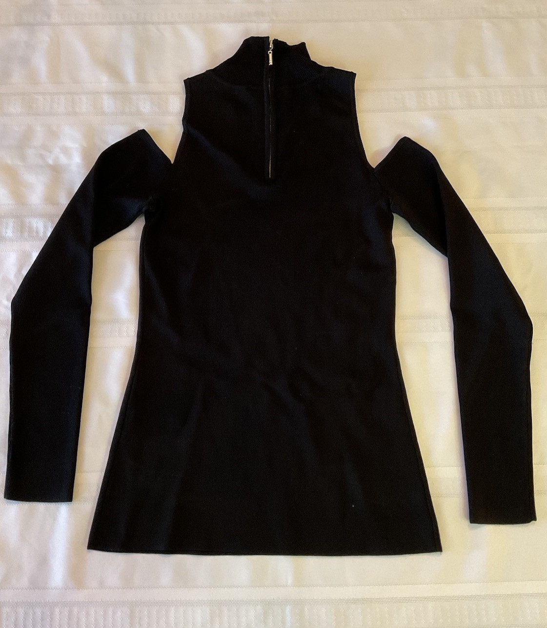 White House Black Market Ribbed Mock Turtleneck Cold shoulder L/S Black Sz S
