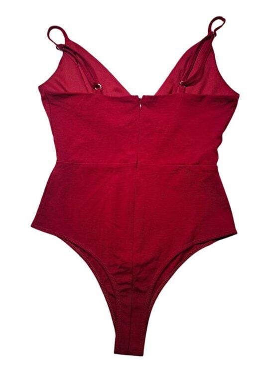 Lulus All the Rage Red Cross Front Cutout Bodysuit Sleeveless Stretch Size Med.