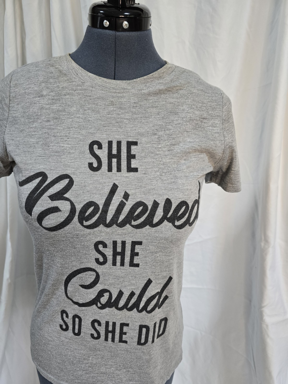 Women’s T Shirt Believe Empowerment T Shirt Zoe and Liv Medium Gray Short Sleeve