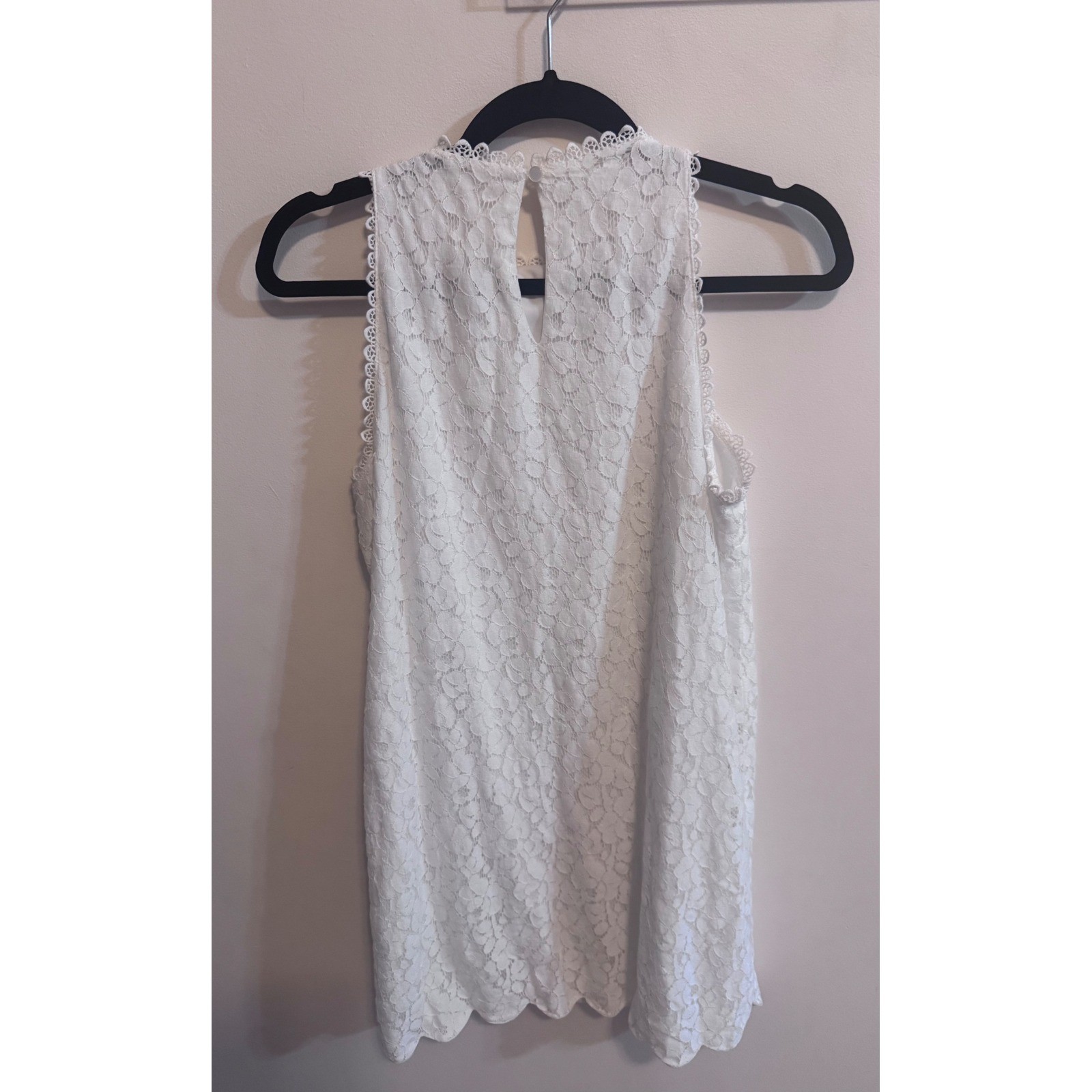 Romantic Monteau White Lace Halter Top Sleeveless Scalloped Hem Keyhole Back M