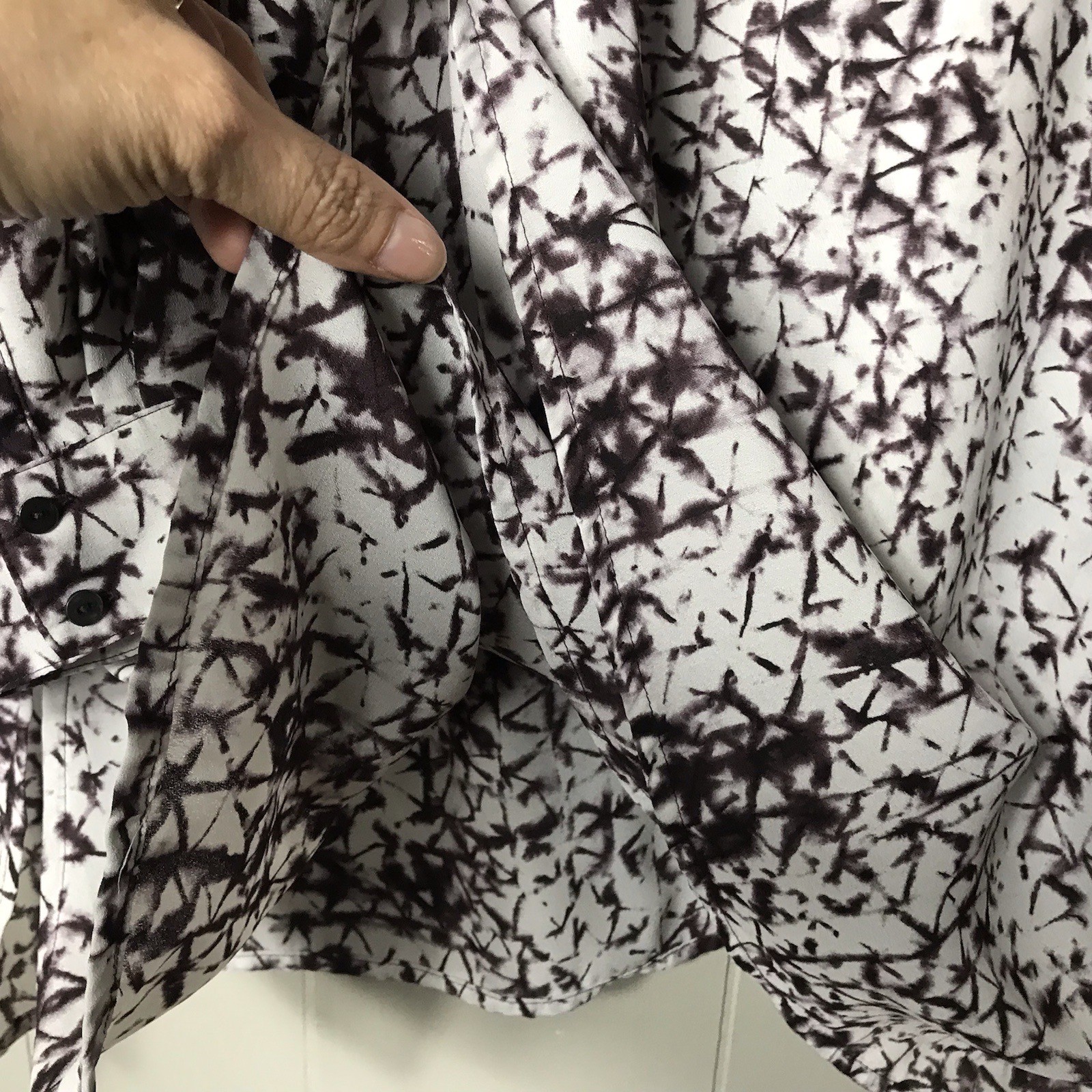 VIOLET + CLAIRE DARK PLUM ARTSY GOEMETERIC PATTERN TUNIC V NECK BLOUSE WOMENS 2X