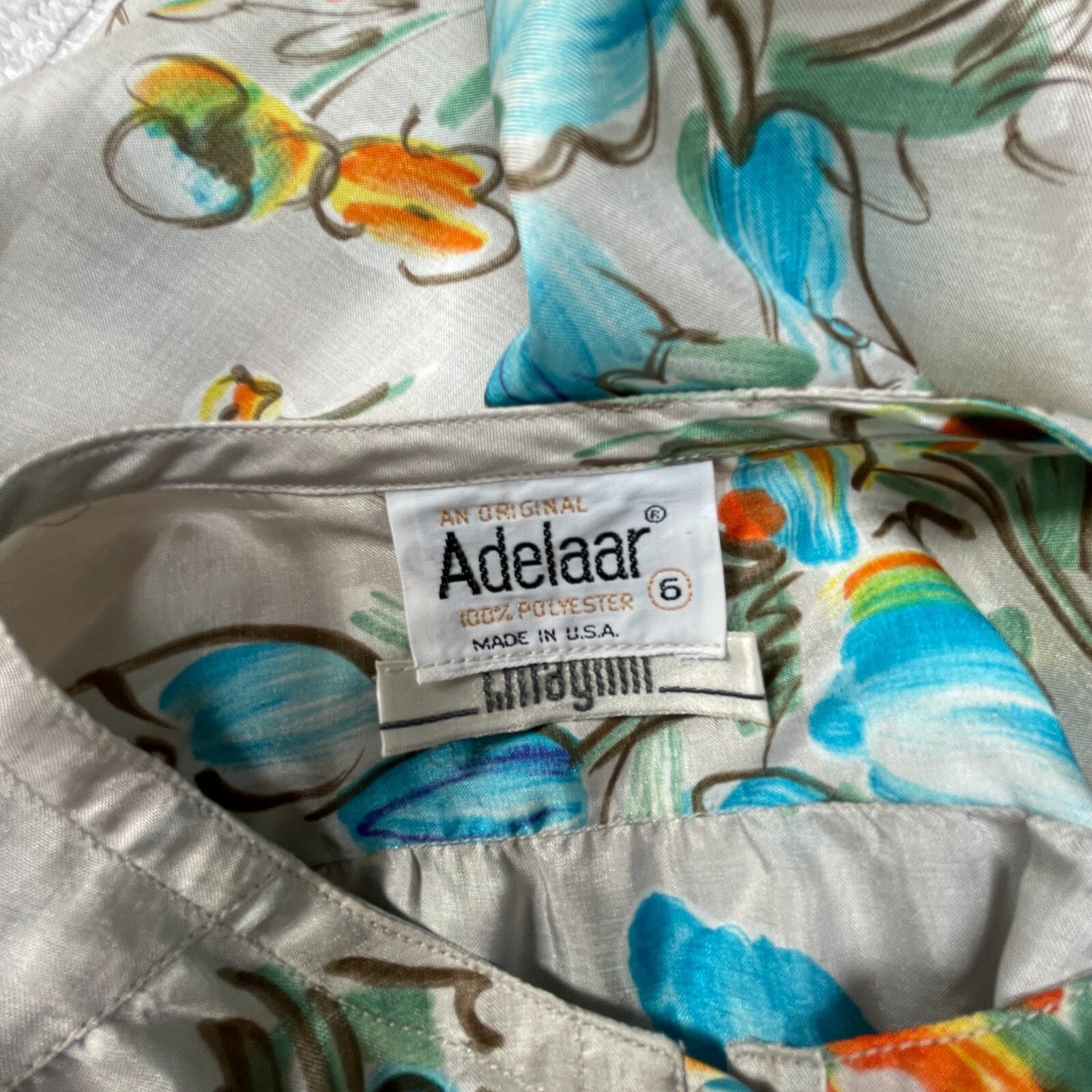 Vintage Adelaar I.Magnin Ivory Blue Floral Print Keyhole Neck Blouse Top Size 6