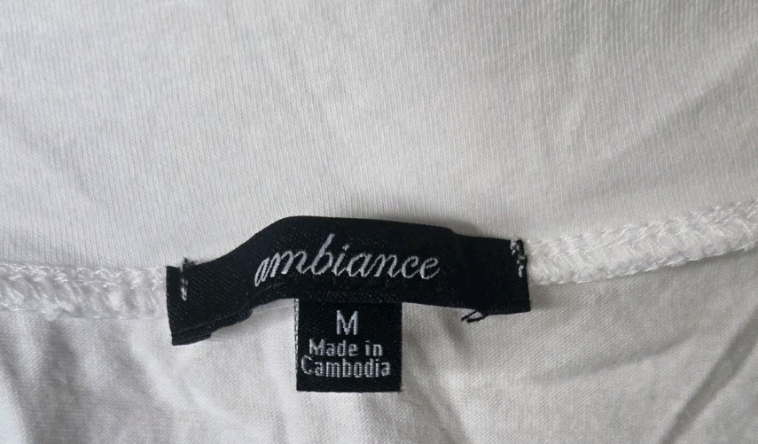 White V-neck T-shirt In Medium Brand Ambiance Apparel New With Free Shipping