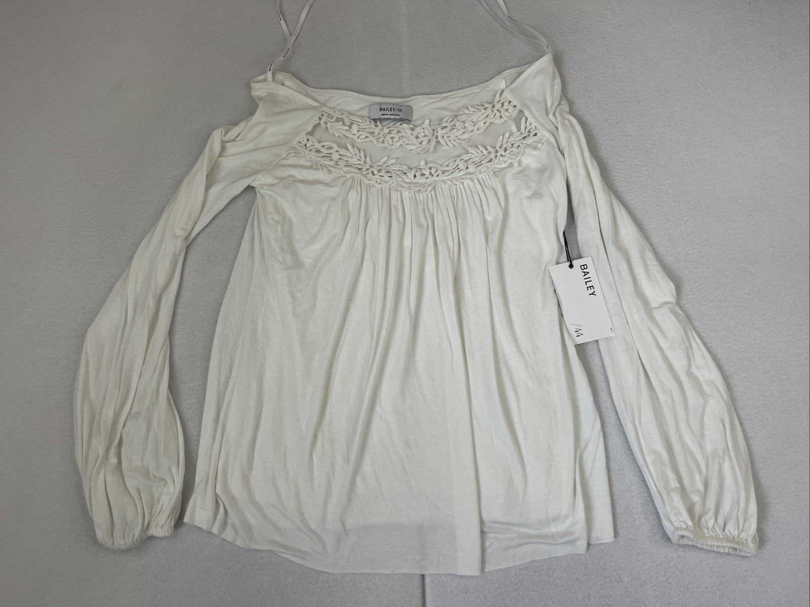 $158 BAILEY 44 Immortal Top Womens Size Medium White Spandex Sheer Lace