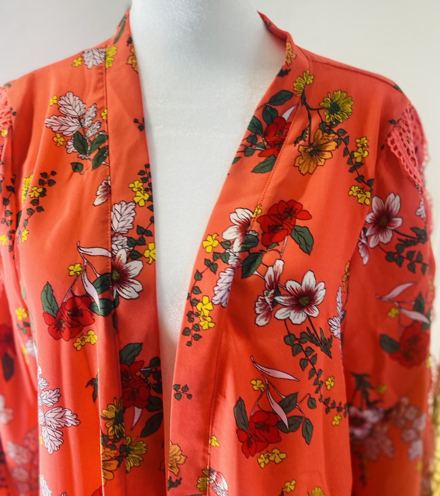 Time and Tru Women’s Orange Multicolor Floral V-Neck Open Kimono Lace Sleeves
