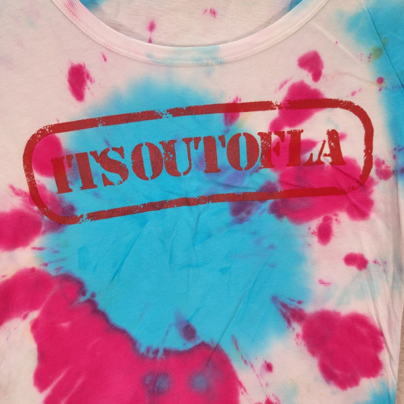 Its Out of LA Magenta Tie Dye Graphic Tee Scoop Neck Extra Slim T Shirt Size M