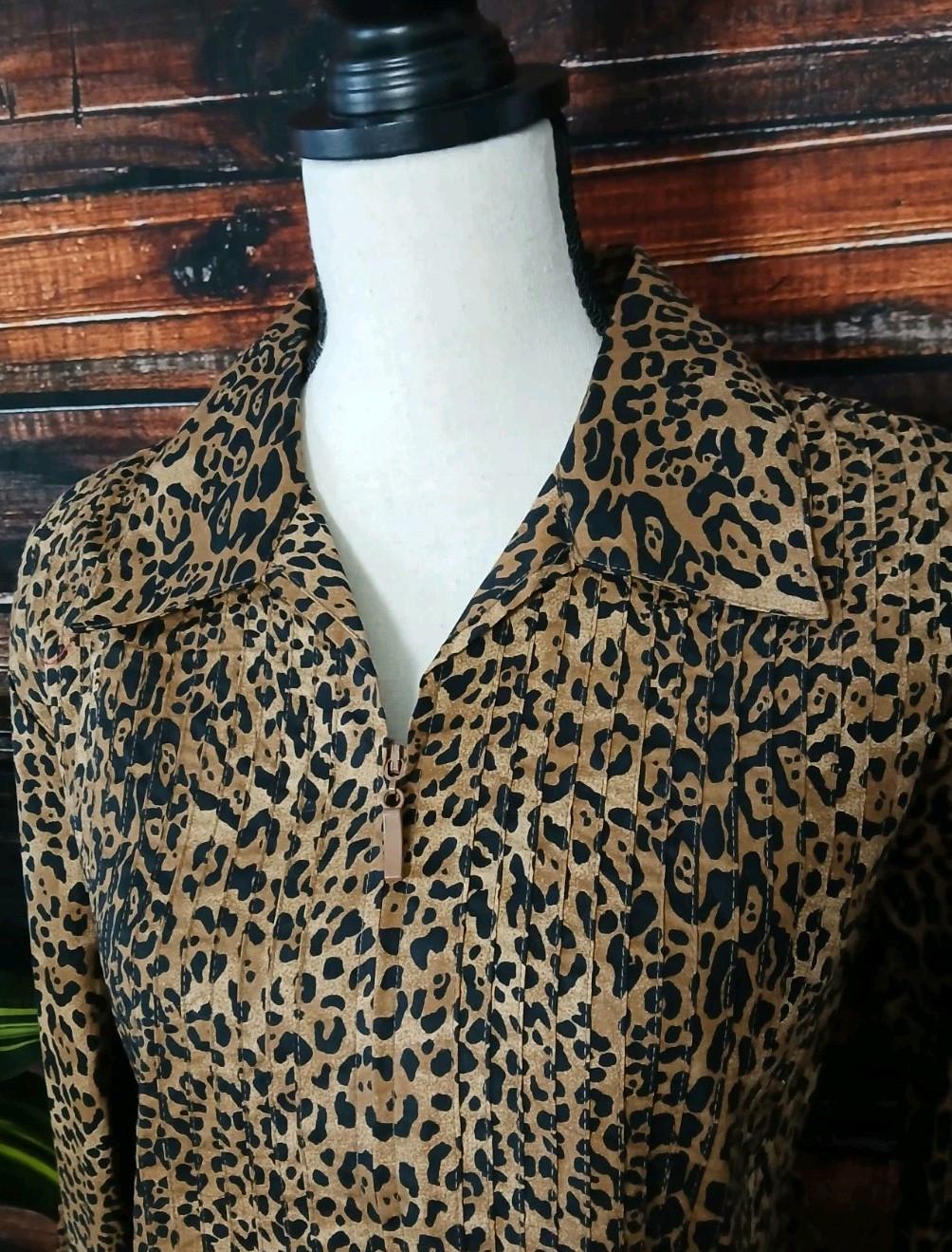 Coldwater Creek Large Blouse Top Full Zip Leopard Print Cotton Stretch Pleated