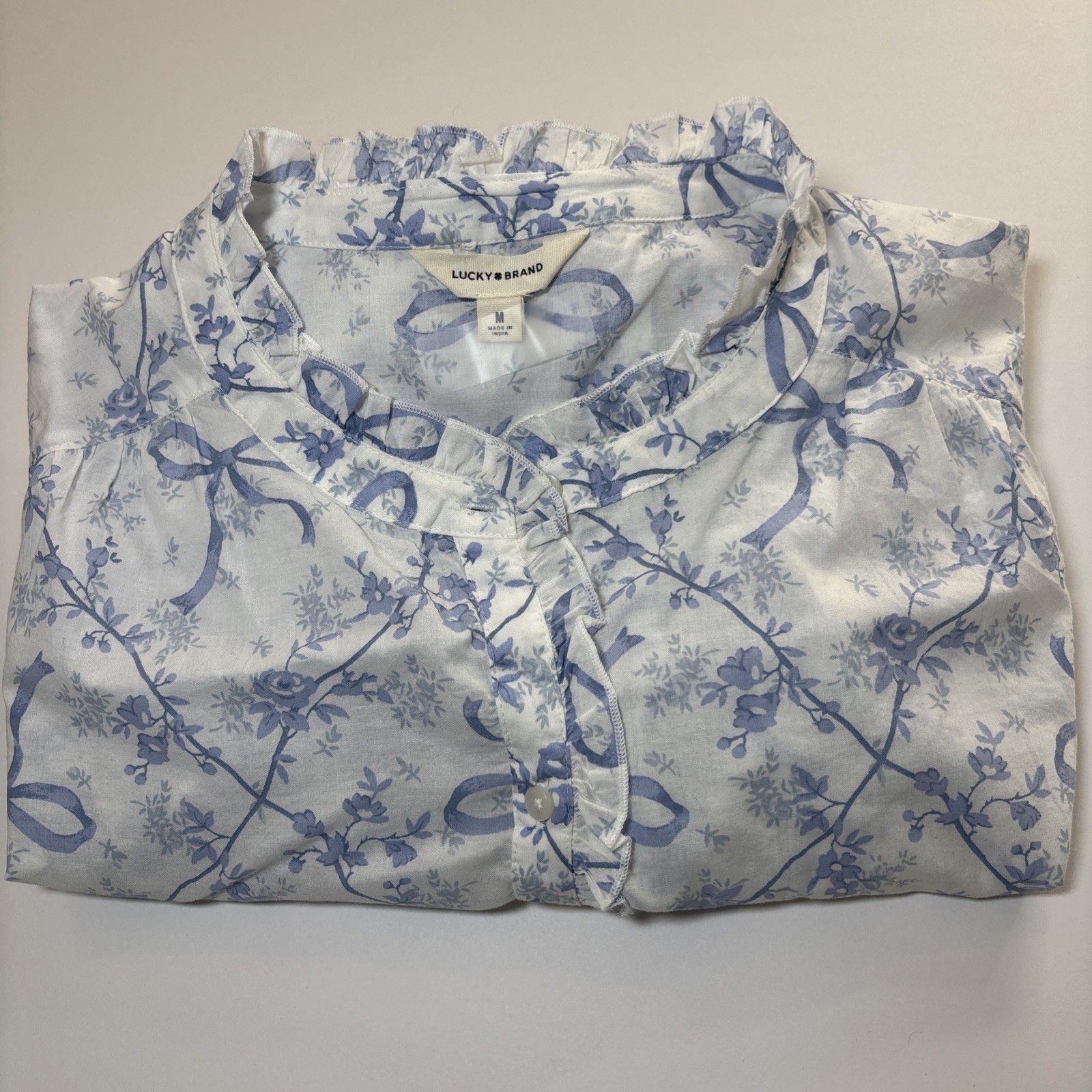 womens lucky brand cotton tops medium blue Ruffle Crew Neck Size Medium