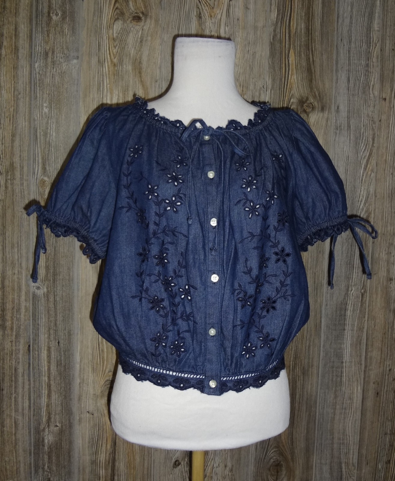 Free Assembly NWT Chambray Blue Short Slv Crop Top Sz Small 4-6 Boho Festival