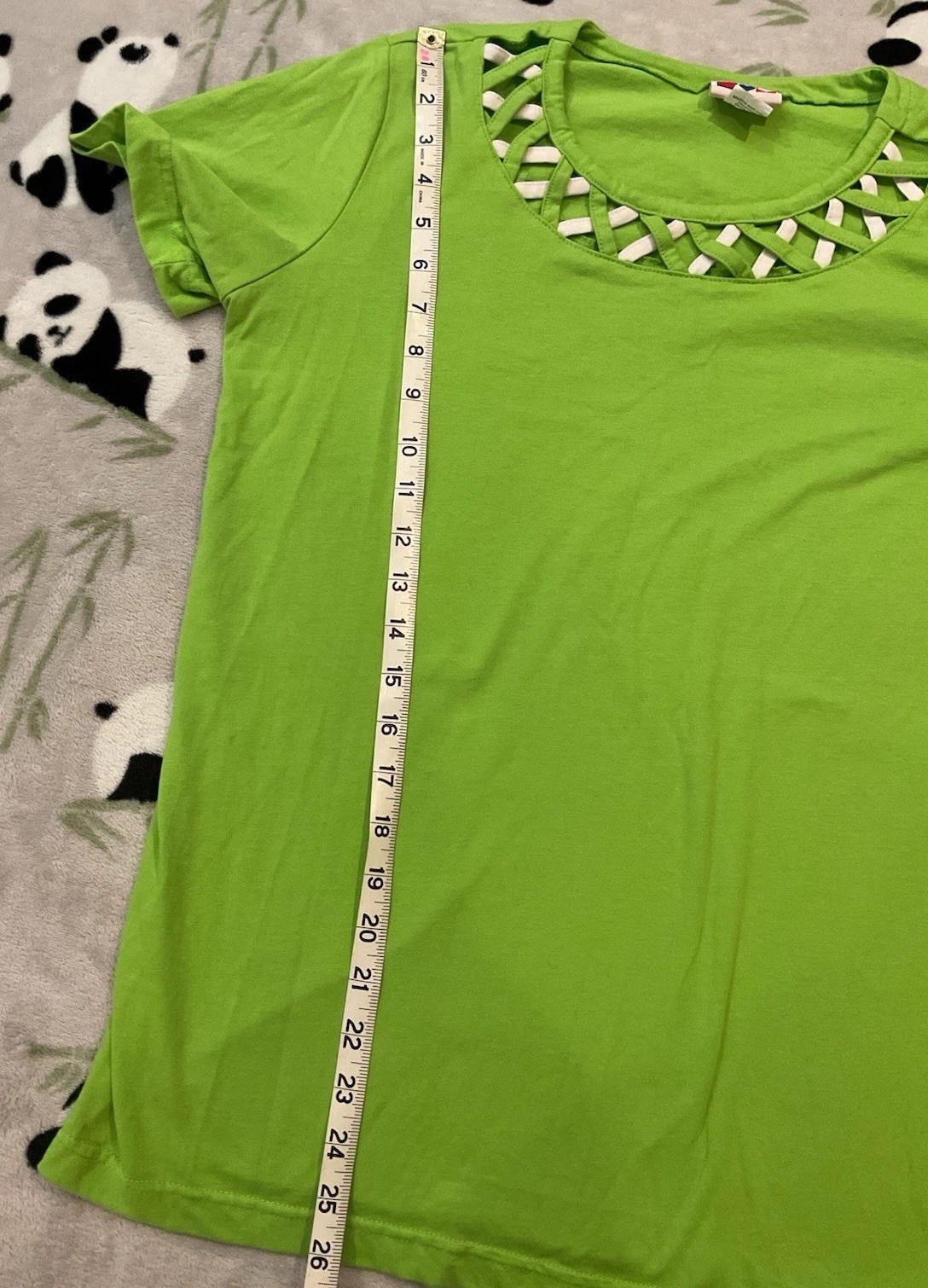 American Sweetheart Women’s T-Shirt Size Medium Lime Green Crochet Neck Trim