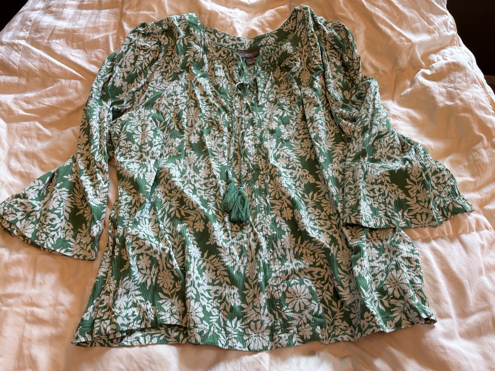 Green Floral Tunic Top Flare Sleeve Tassel Boho Peasant Blouse Cottagecore Folk