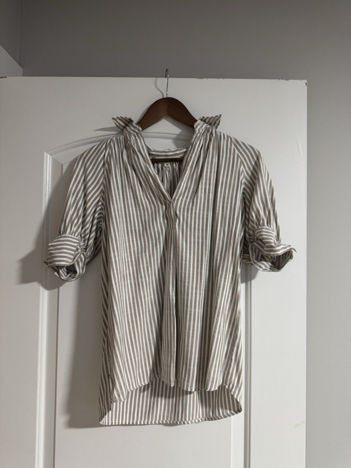 Max Studio Women’s Striped Blouse Size XS Short Sleeve