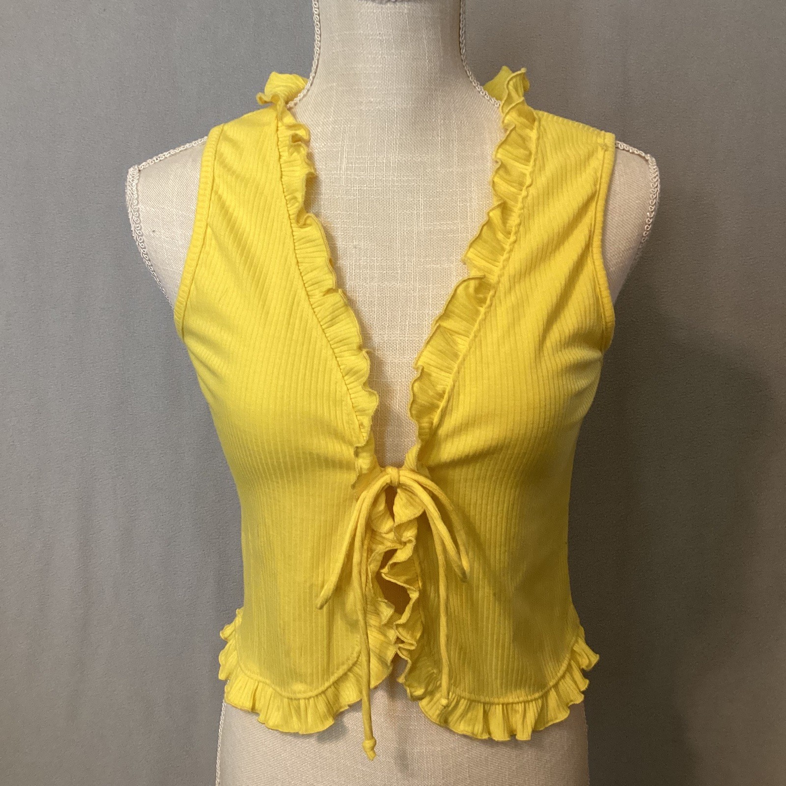 EARTHBOUND Yellow Ruffle Tie-Front Ribbed Tank Size Large Festival Resort Boho