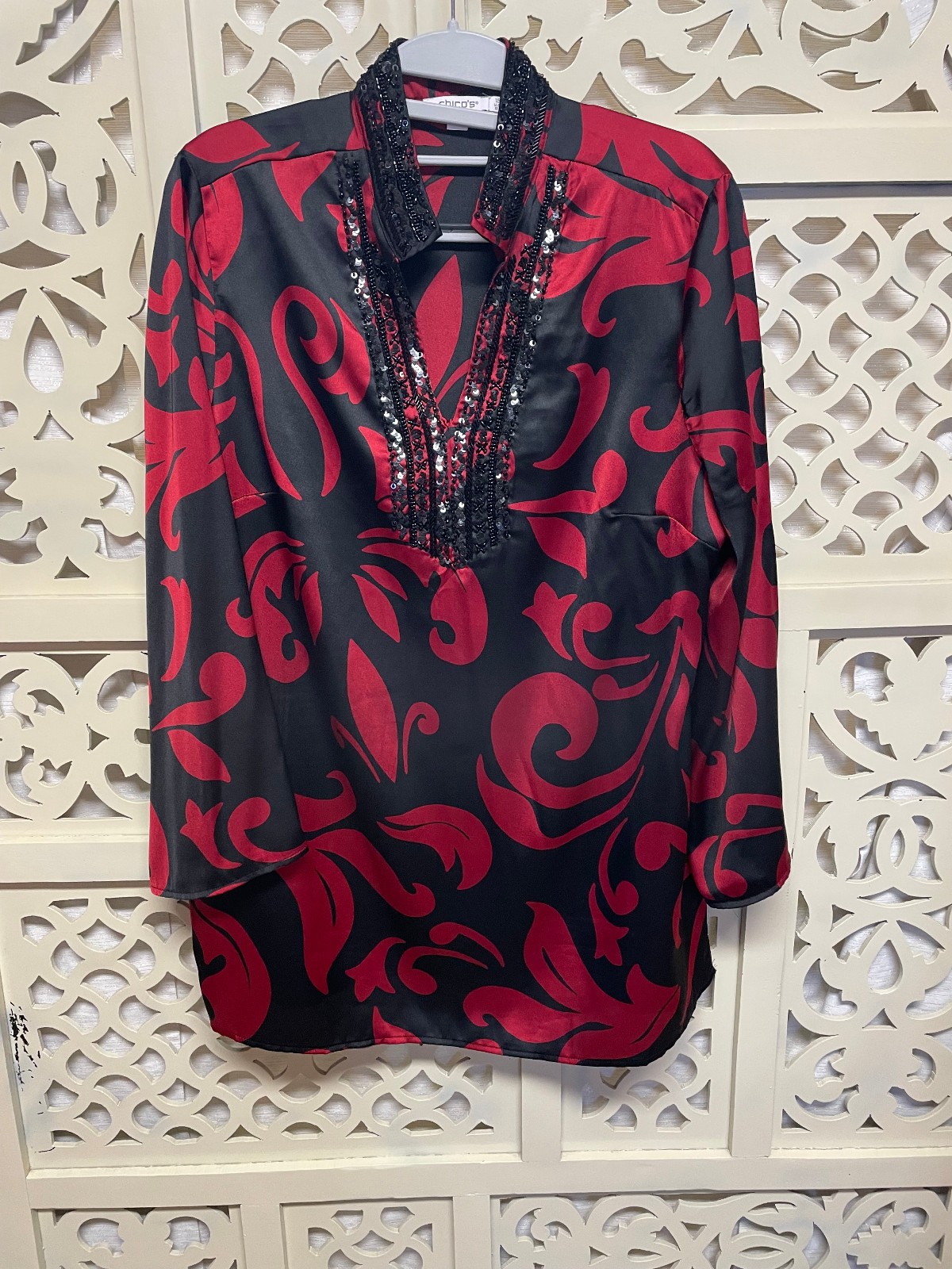 Chico’s satin tunic long sleeve beaded neckline blouse Red Allure Sz 1.5/10