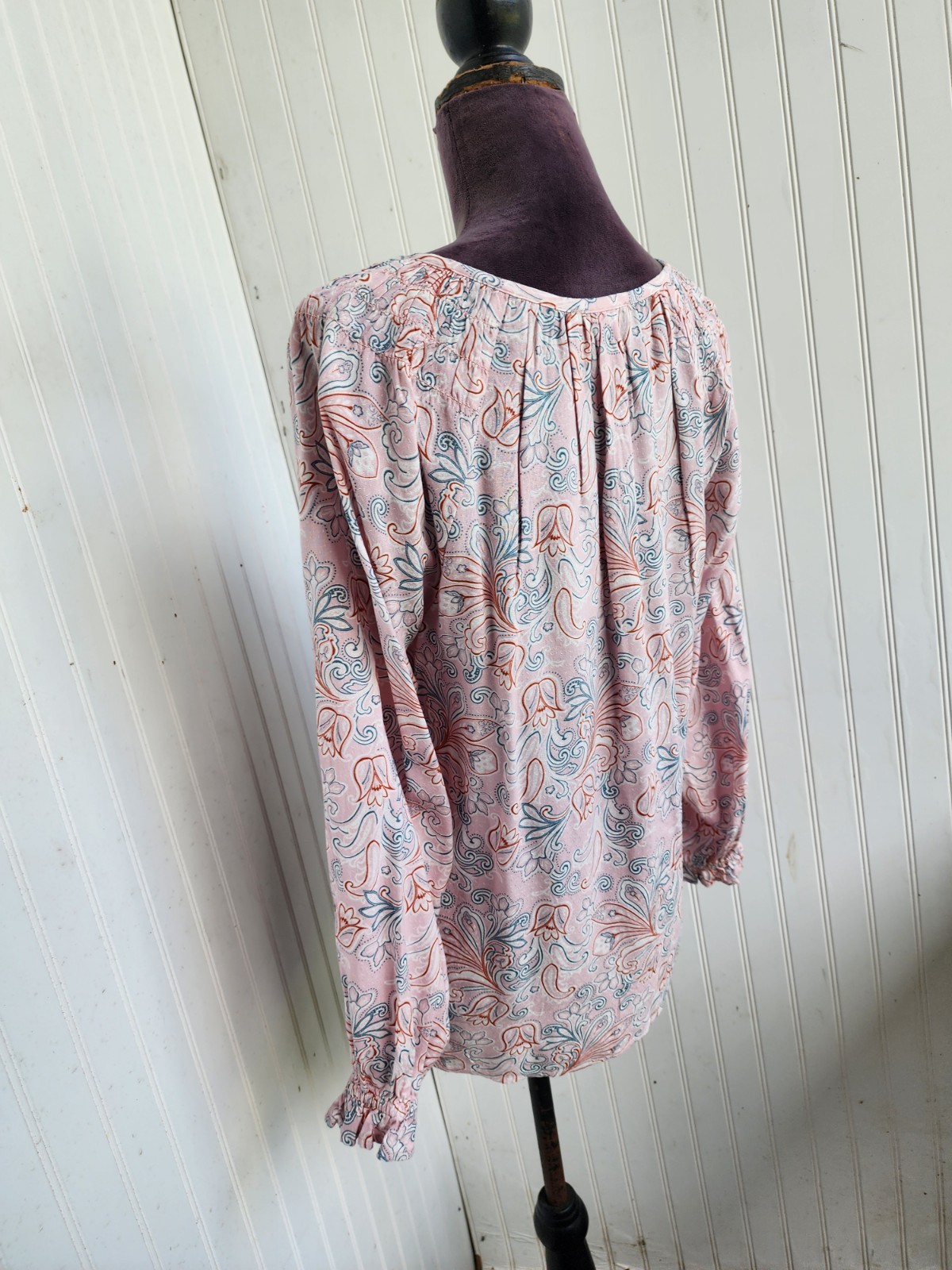 Nine West Women’s Blouse Pink Paisley Print Relaxed Fit Split Neck Viscose Sz S