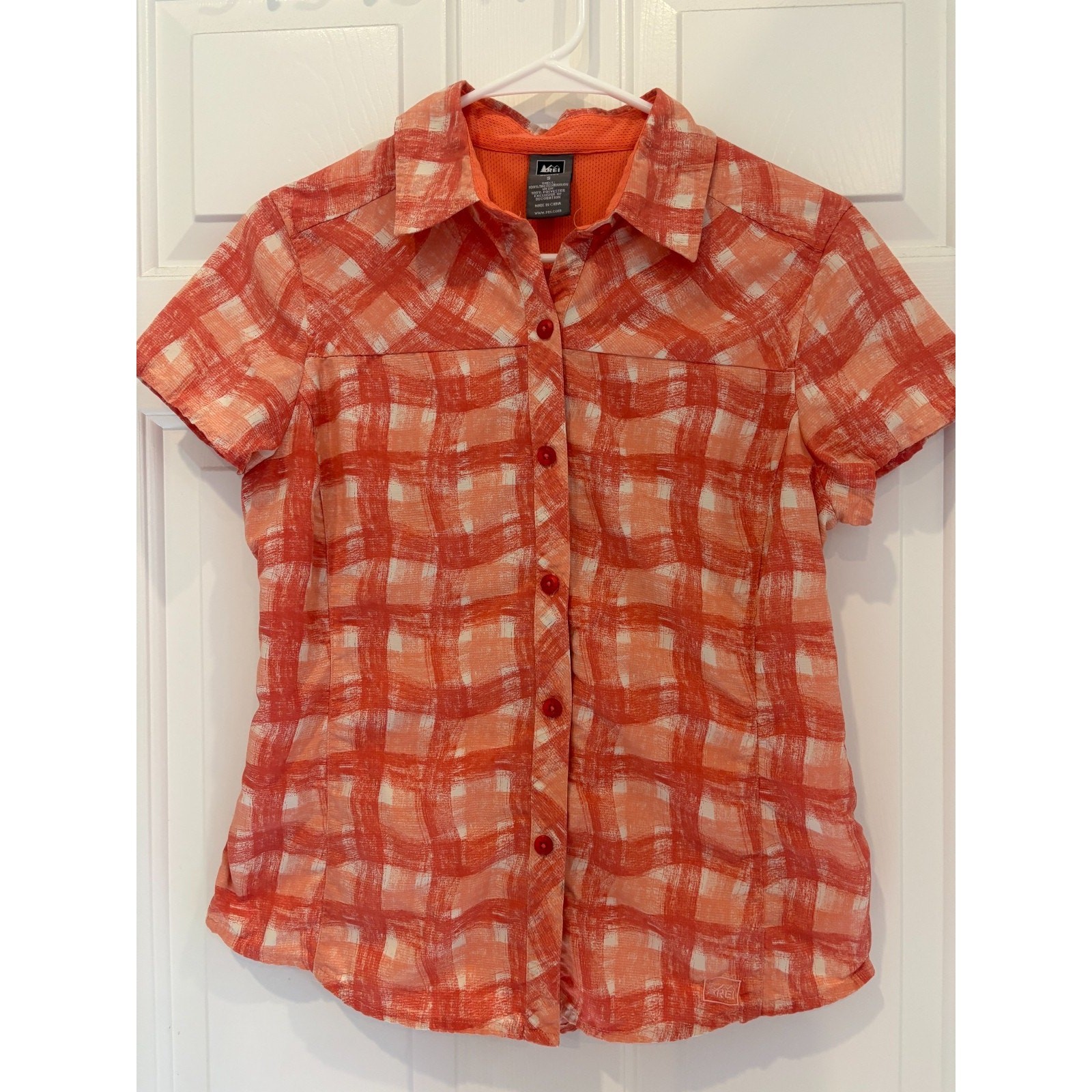 REI Women’s Short Sleeve Button Down Blouse Shirt Orange Plaid Hiking Size S 4-8