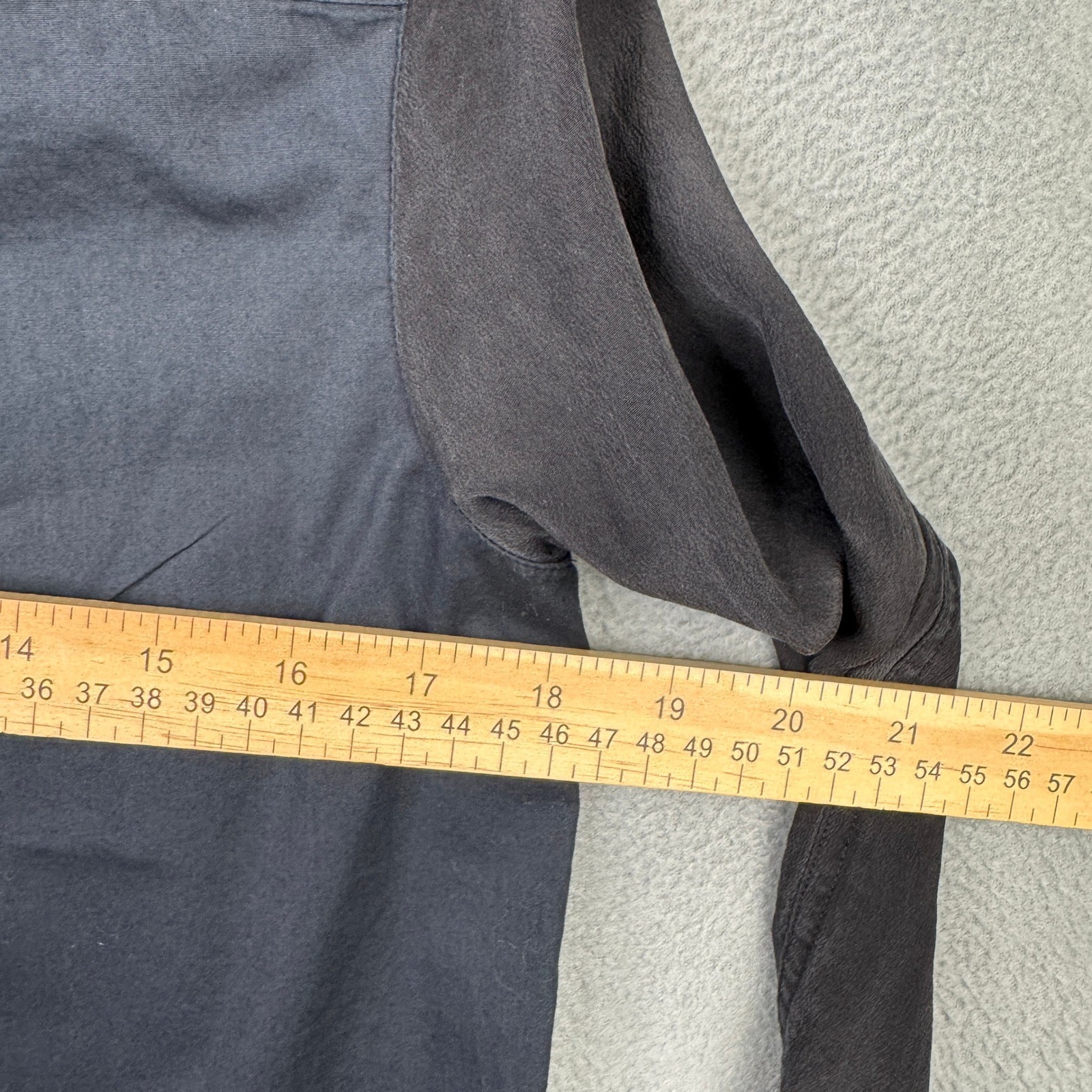 Vince Mixed Media Cotton Silk Button Down Shirt Black Navy Size 4 Long Sleeve