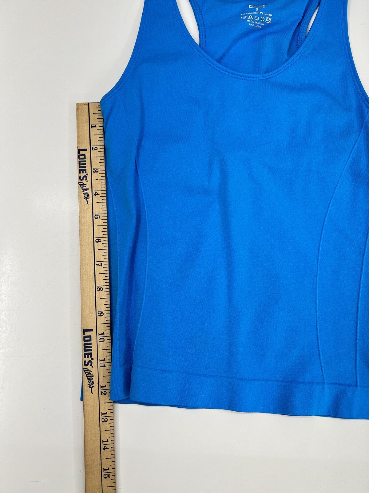 Womens Pro-fit Tank Top Size Small Seamless Blue Built in Bra Racerback