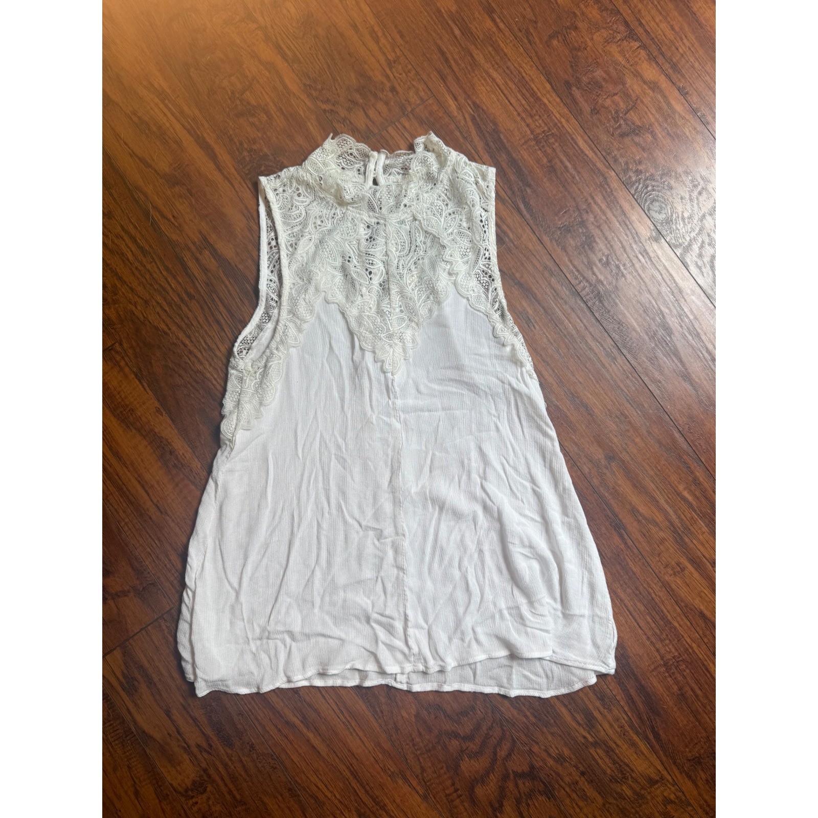 Altar’d State Women’s Medium Ivory Lace Mock Neck Sleeveless Blouse Boho Top