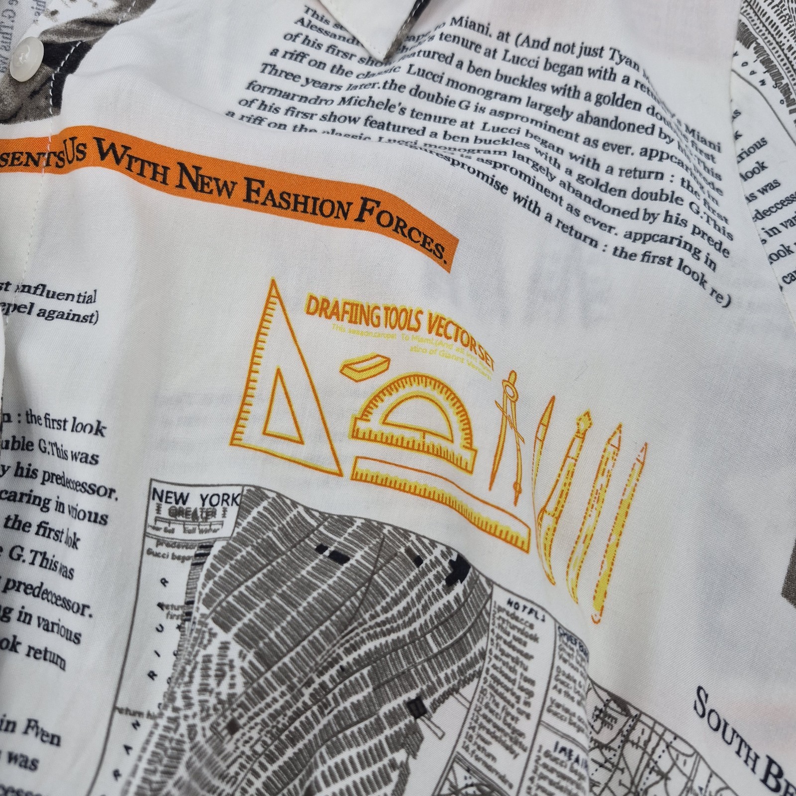 Milk & Honey Ladies L Twist Front Newspaper Print Shirt Artsy Posh
