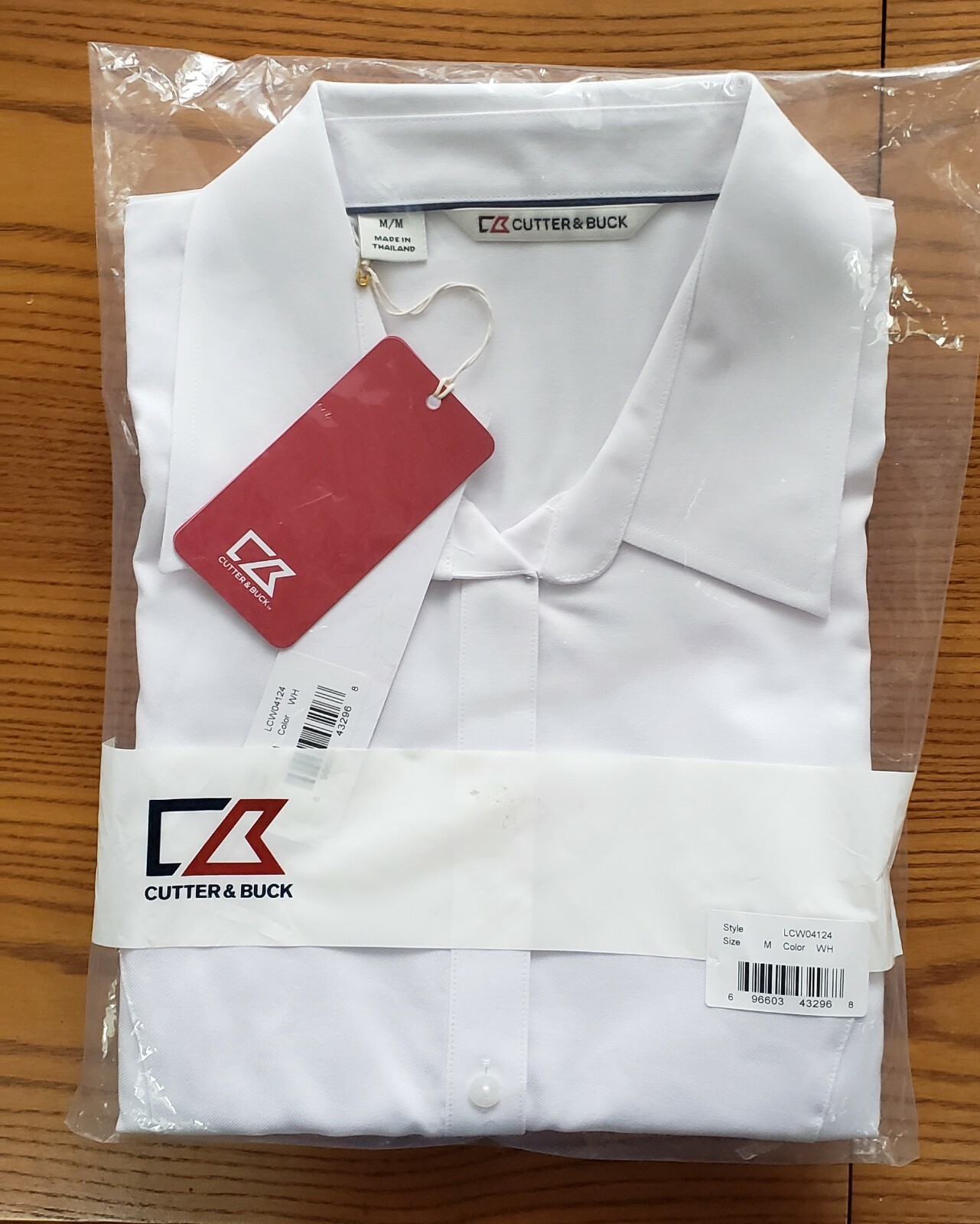 Cutter & Buck LCW04124 woman’s L/S Easy Care Nailshead Size M, New with Tags