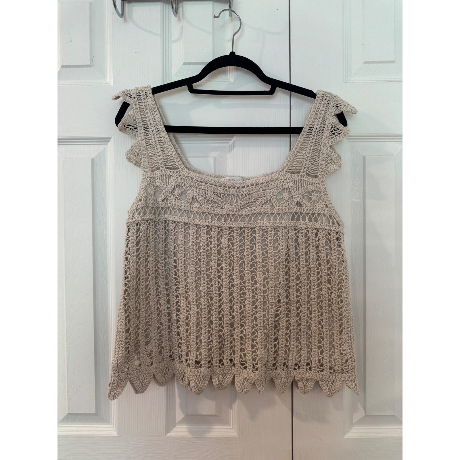 Design History Beige Boho Crochet Tank Top Cotton Ruffle Sleeve Scallop Hem L