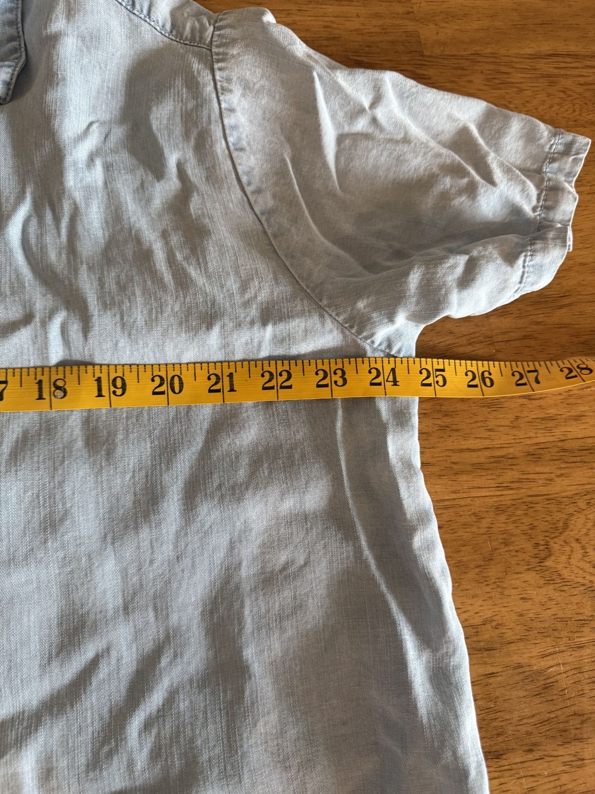 Jane + Delance XL Light Blue Chambray Short Sleeve Button-Up Shirt Back buttons