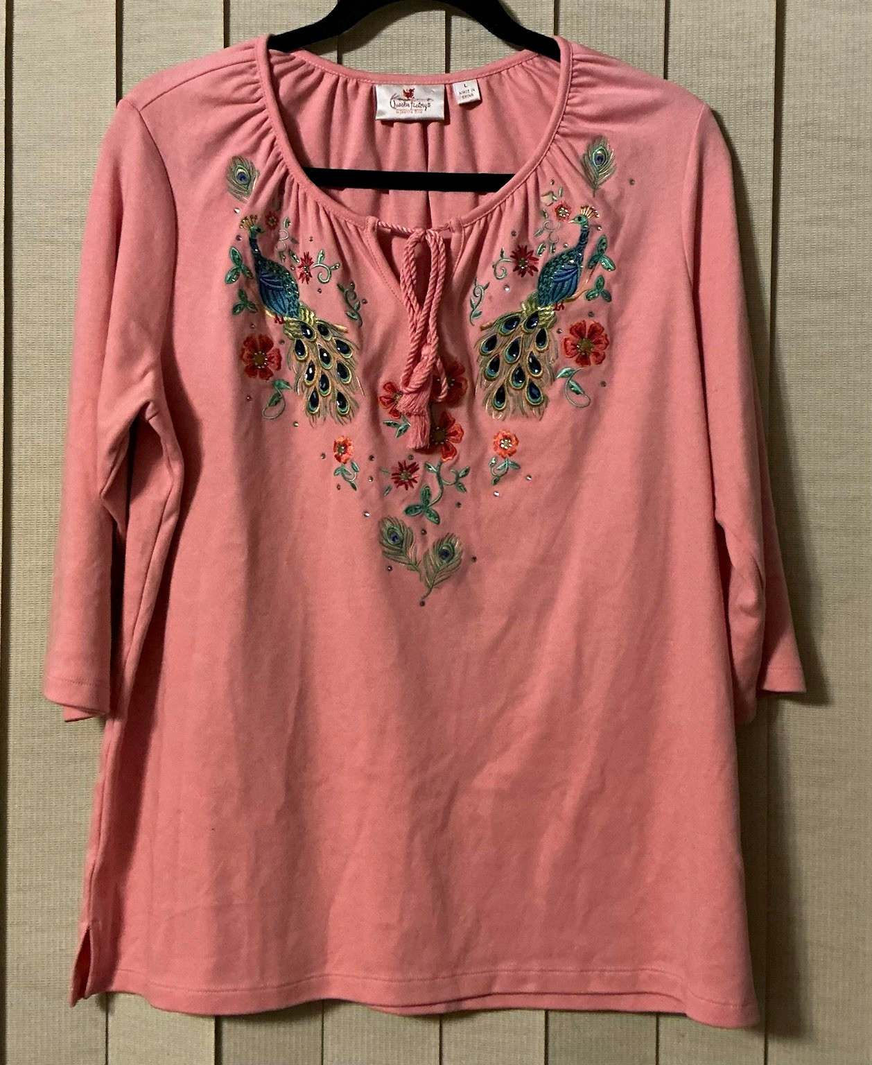 Quacker Factory by Jeanne Bice Women’s Pink Beaded Peacock 3/4 Sleeve Knit Top L