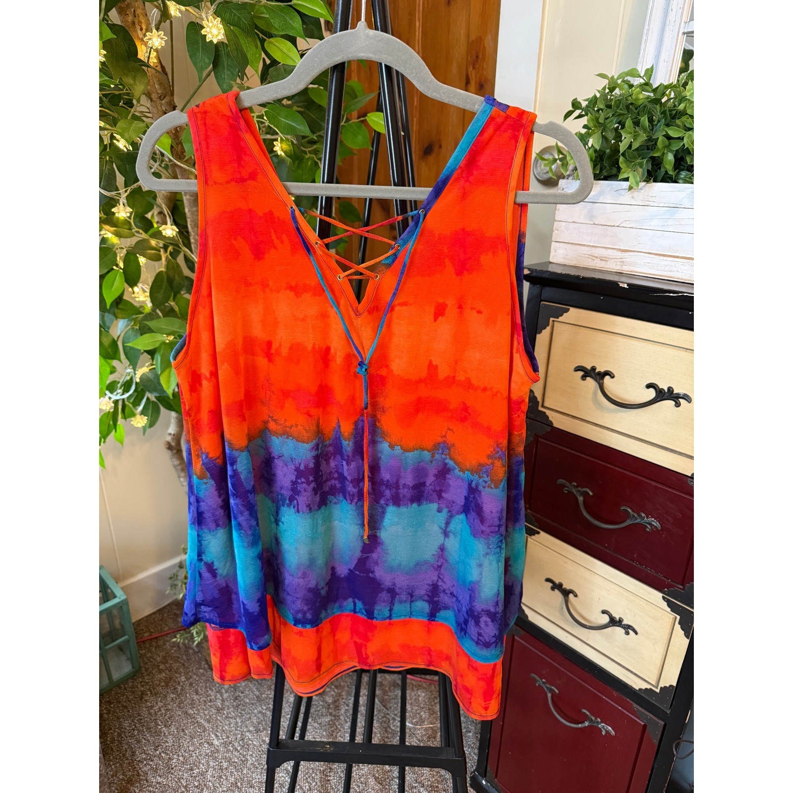 Worthington Women’s XL Sleeveless Watercolor Blouse Orange Purple Lace-Up V-Neck