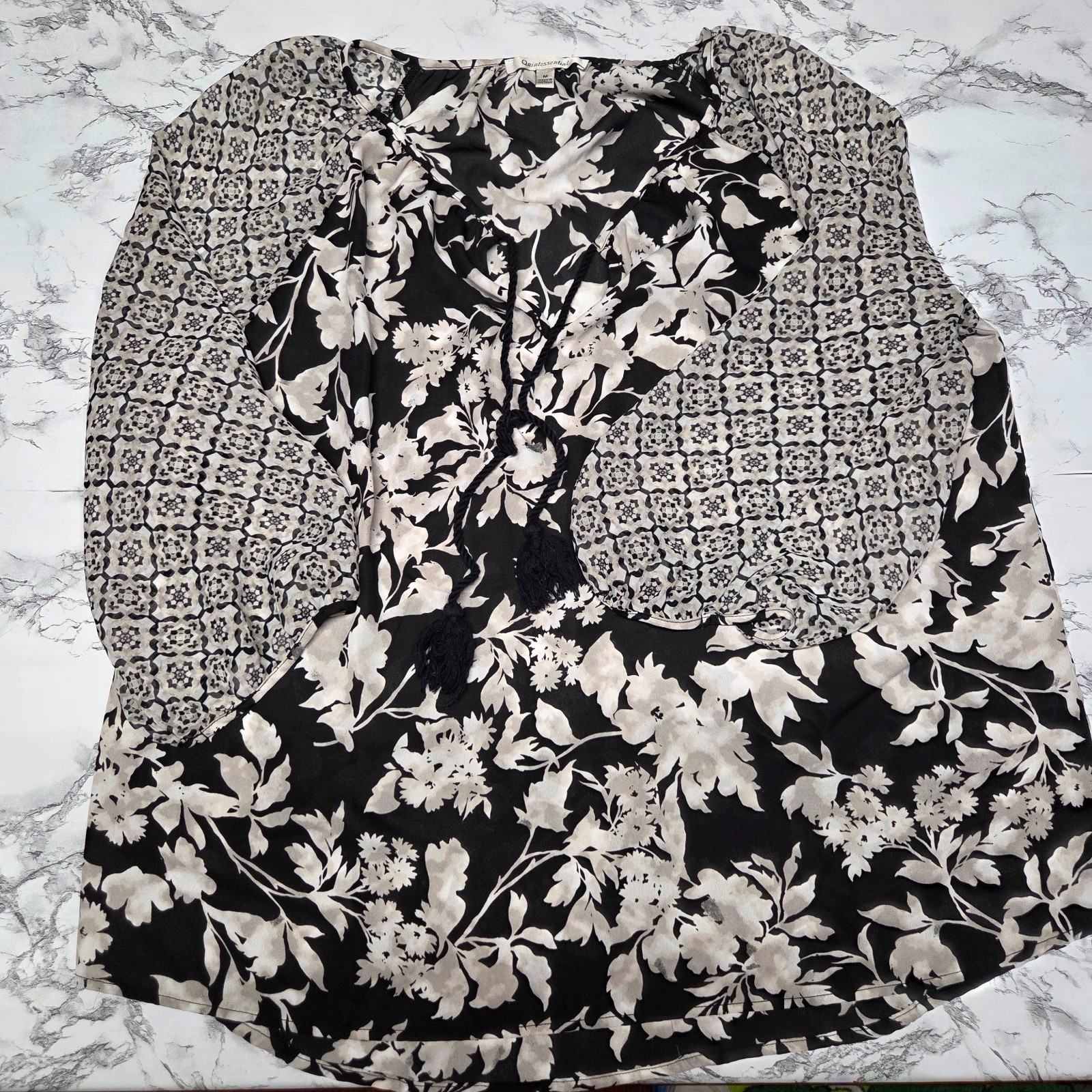 Bundle #1 Medium Mixed Lot Long Sleeve Short Sleeve Tank Tops