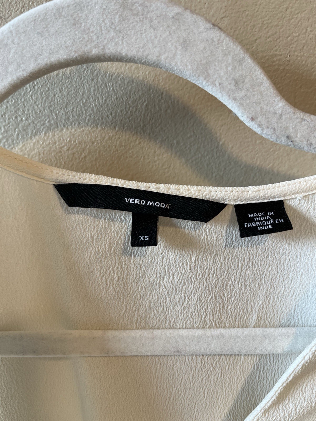vero moda puff sleeve blouse with v neck white XS