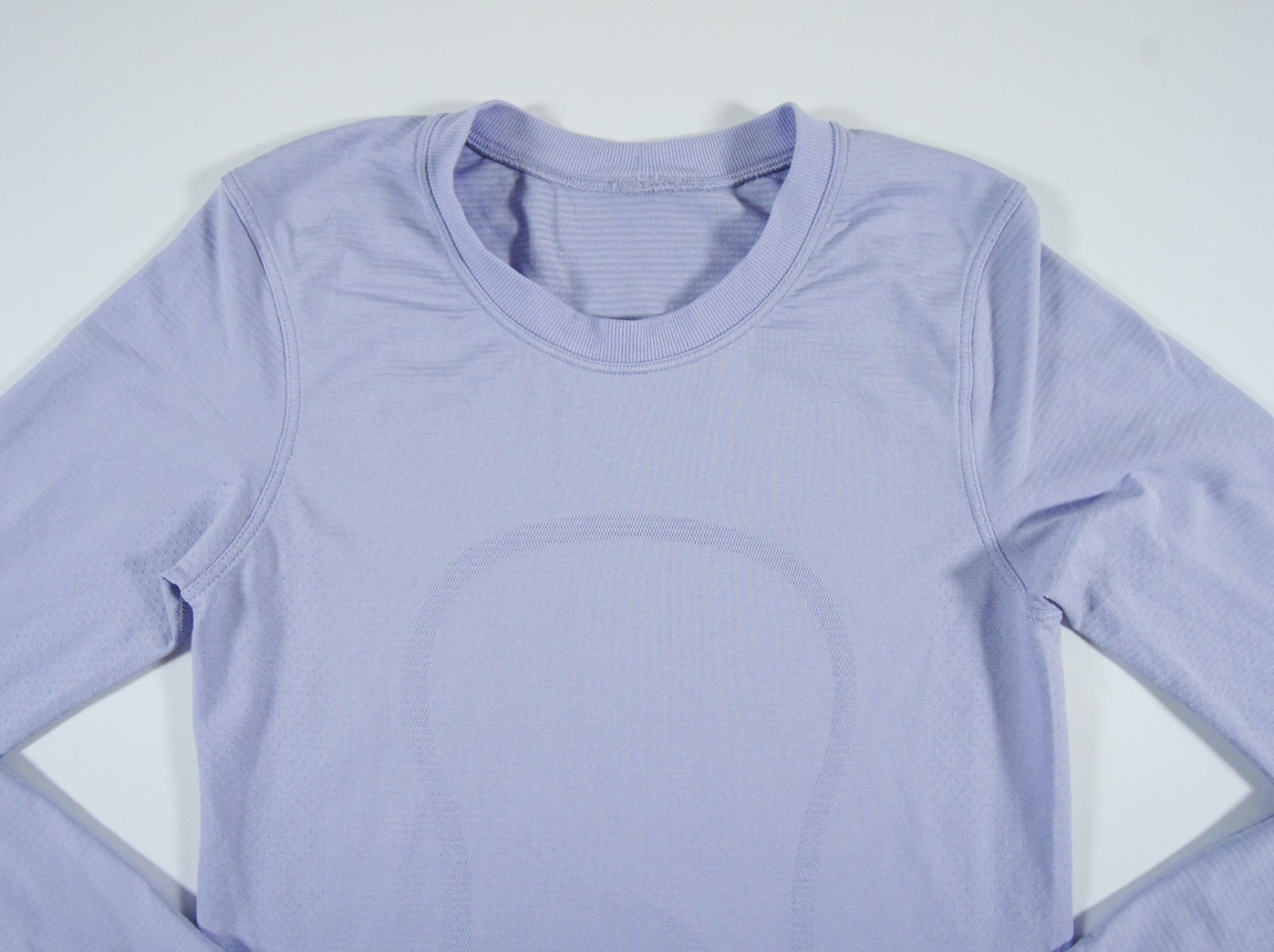 Lululemon Shirt Womens 2 Purple Long Sleeve Activewear Training Workout Ladies