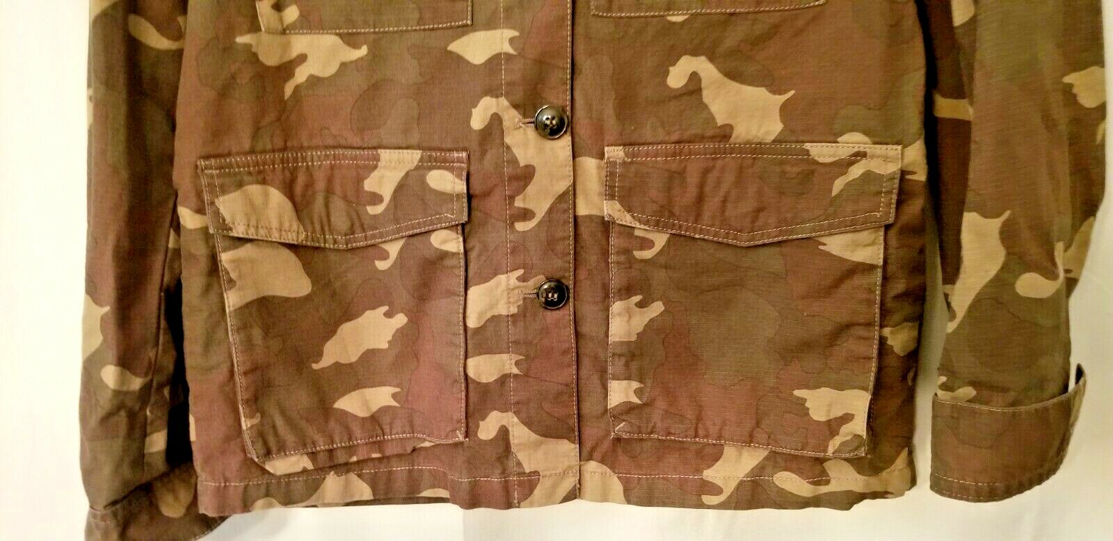 Camouflage Women’s Jacket Pockets Long Sleeve Button Front Size 2