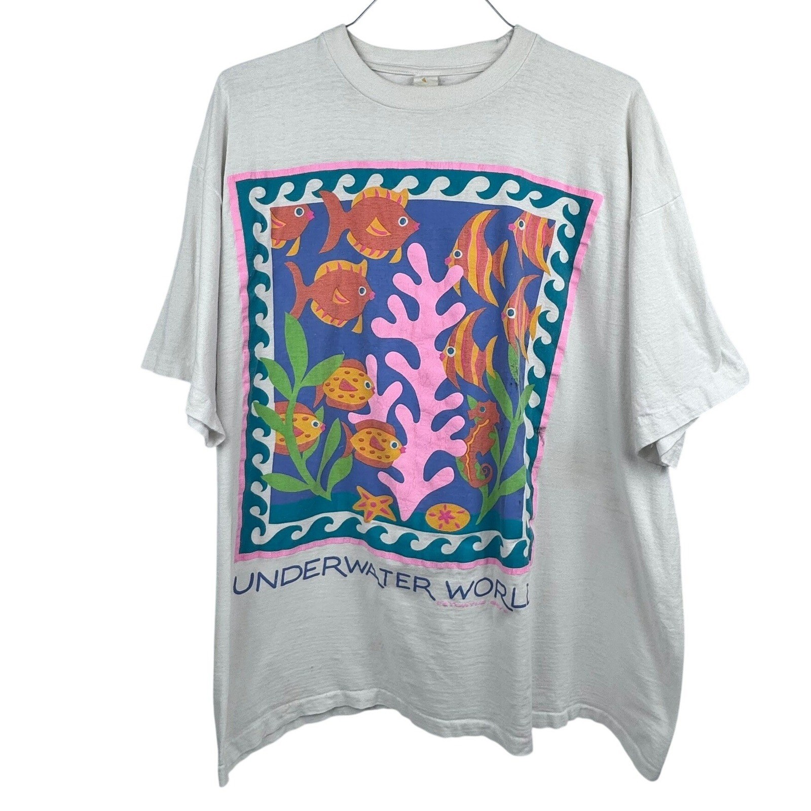 VTG 90s Turtle Bay Colorful Tropical Fish Graphic Souvenir Oversized T-Shirt