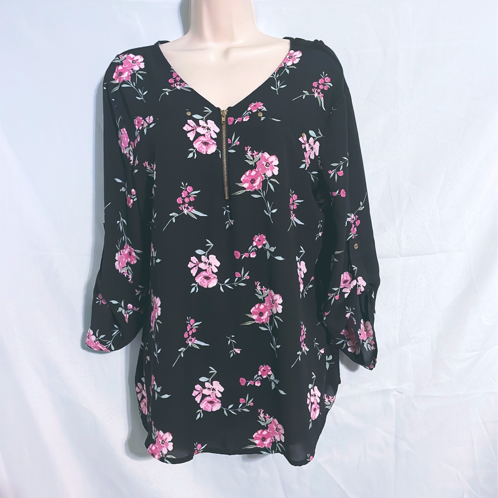 Rue 21 Cute Black Floral Top Size M