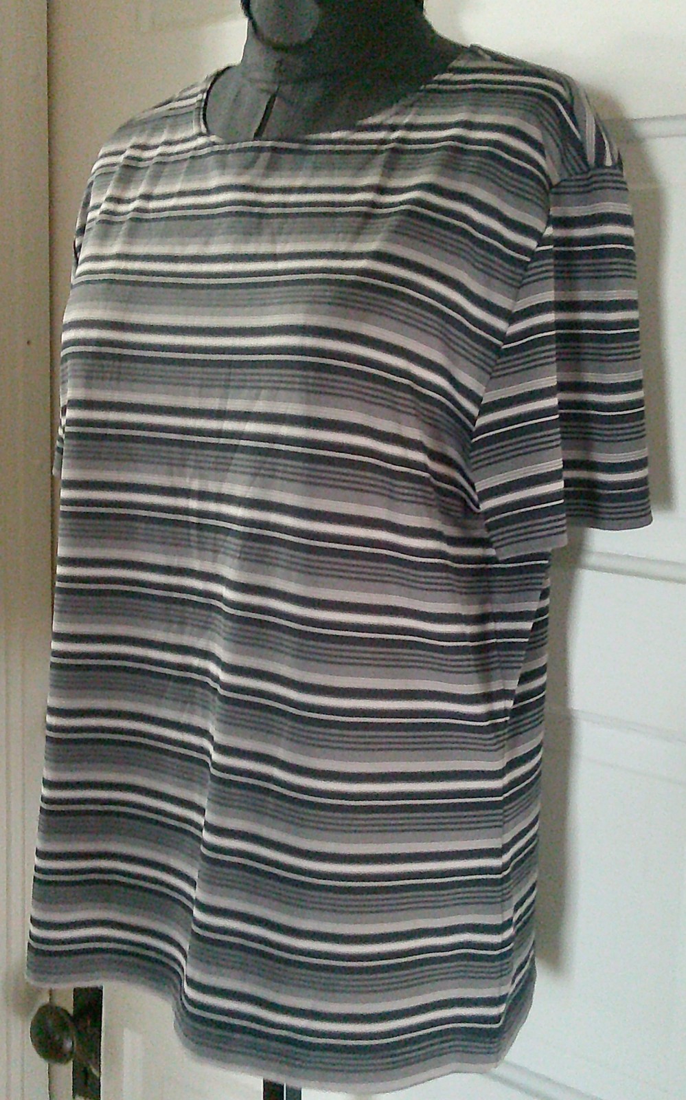 CASUAL CORNER Silky Black Stripe SS Top Shirt Blouse XL