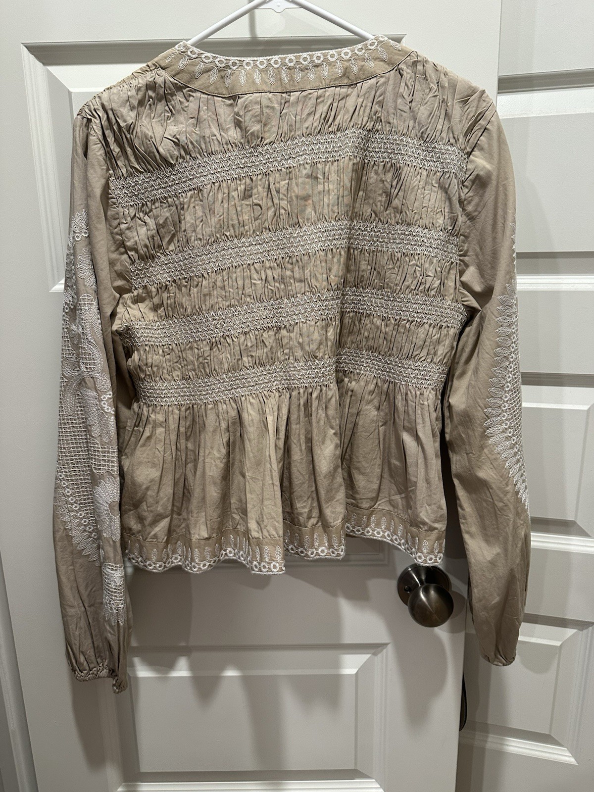 7 For All Mankind Women’s Size Medium Embroidered Top