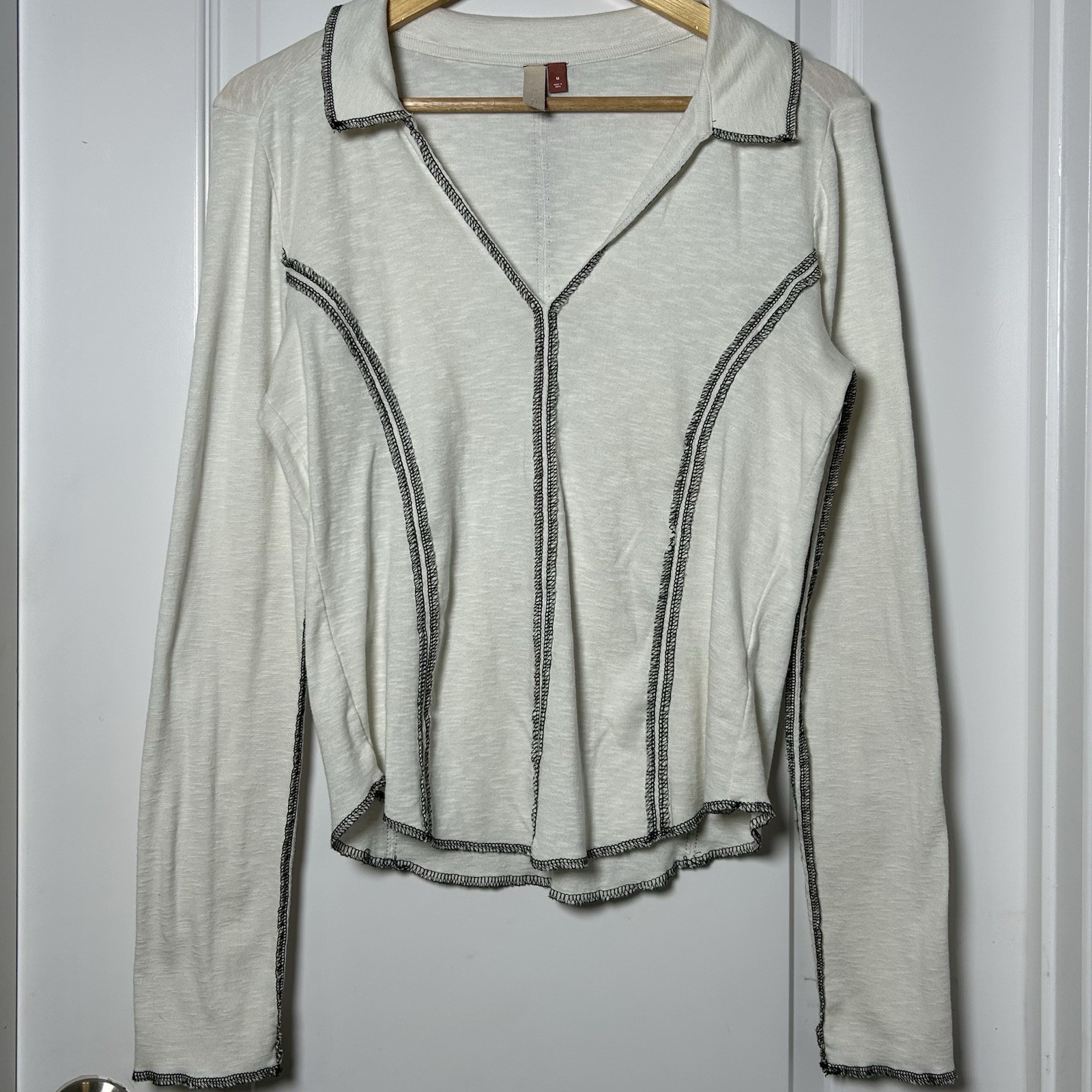 Pilcro Anthropologie Off-White Exposed Contrast Stitching Top Effortless Style