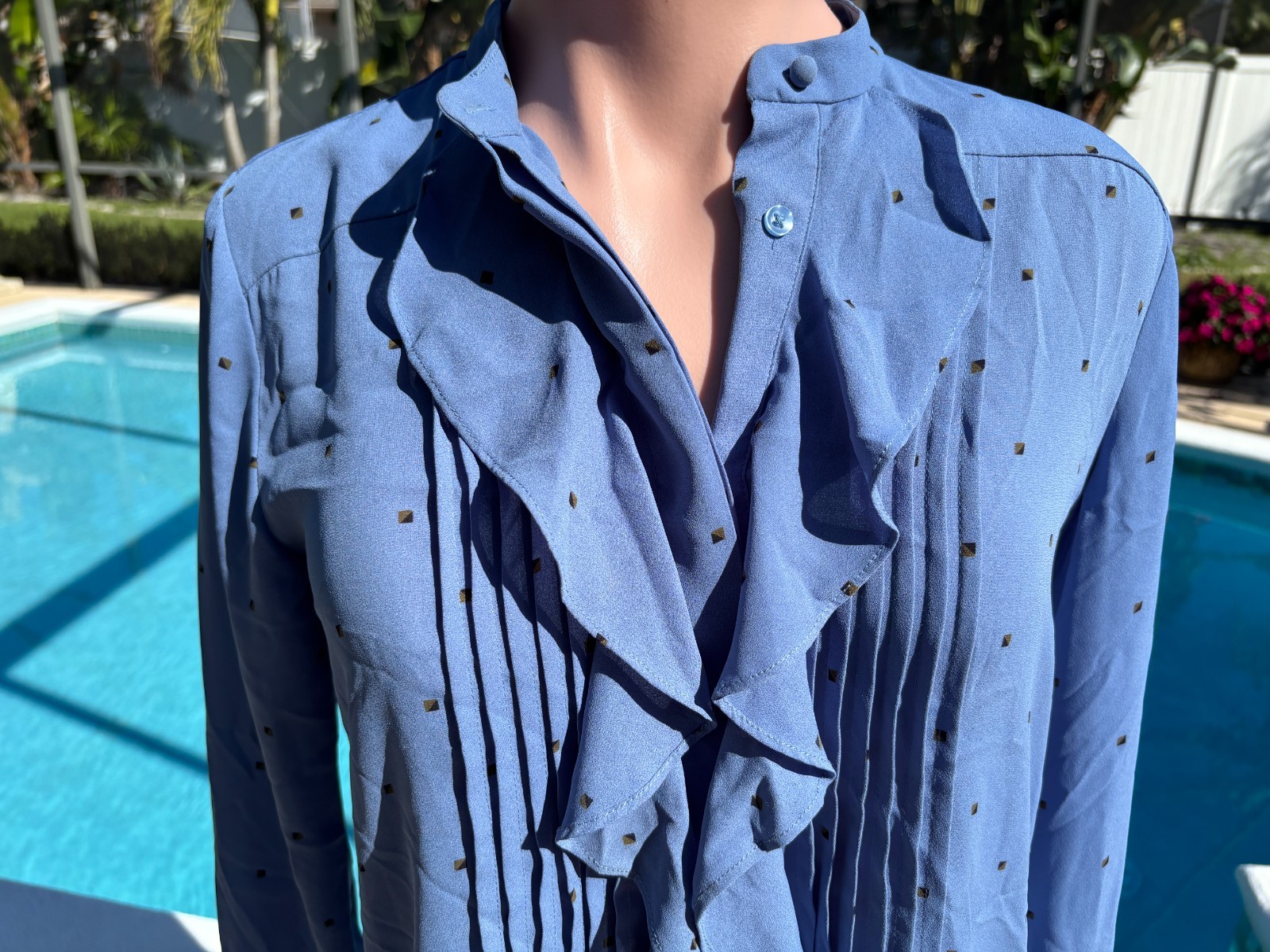 Ann Taylor Ruffle Pleated Blue blouse Top womens Button up XS