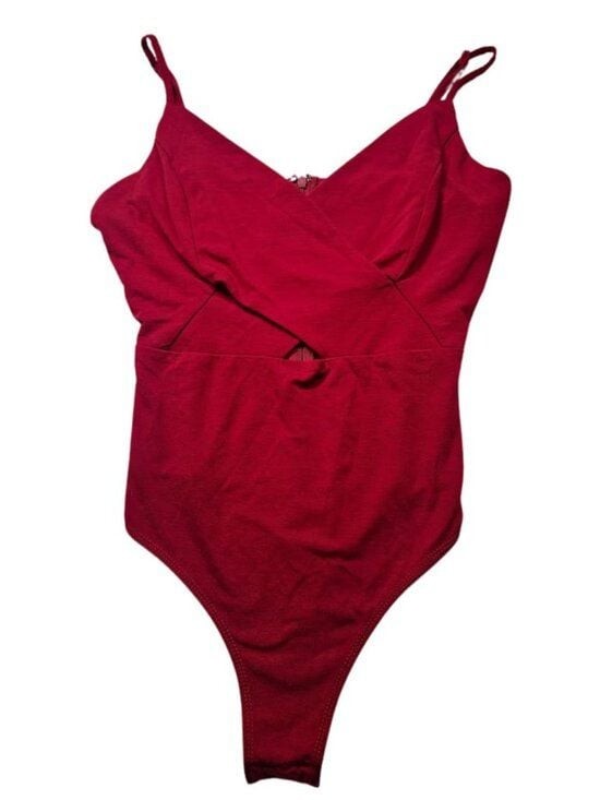 Lulus All the Rage Red Cross Front Cutout Bodysuit Sleeveless Stretch Size Med.
