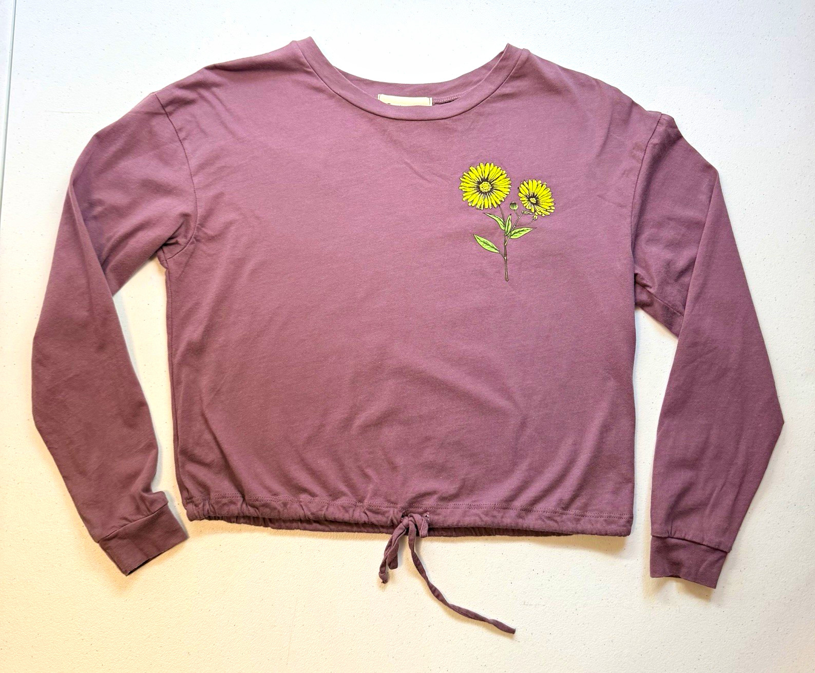French Pastry Women’s Purple Cropped Long Sleeve Flower Graphic Tee S