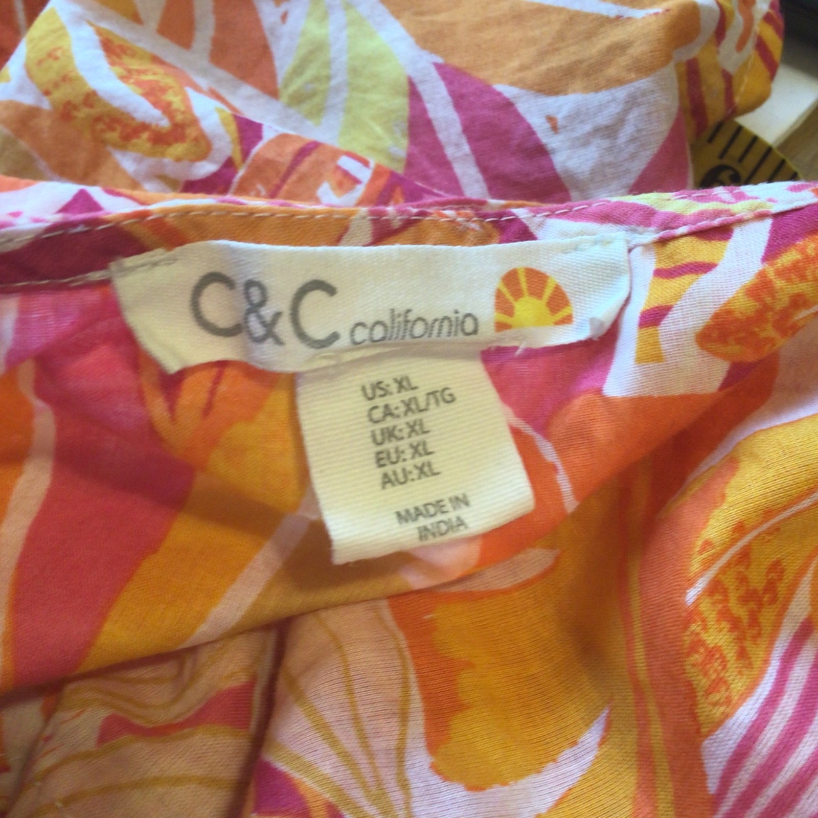C and C California tropical print blouse XL pink orange beach vacation resort