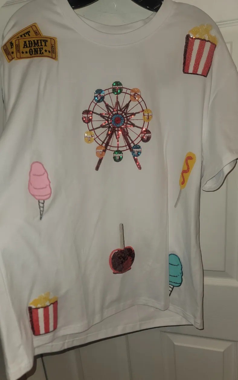 HAZEL MAE BOUTIQUE “MEET ME AT THE FAIR” SEQUIN T-SHIRT – SIZE XL