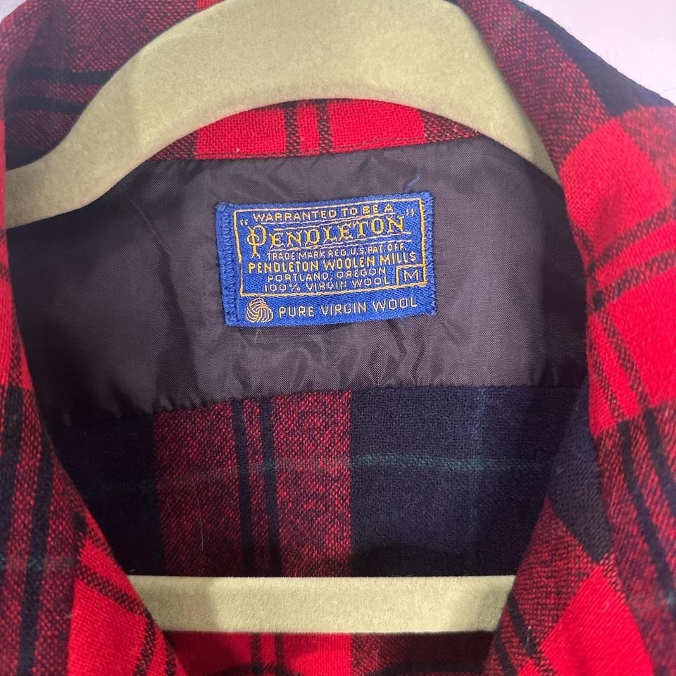 Vintage Pendleton Red and black plaid 100% wool flannel shirt MEDIUM